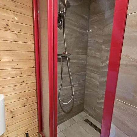 An Der Wasserburg Ganzes, Modern Eingerichtetes Haus In 53919 Weilerswist-metternich Mit 6 Zimmern Und 8 Betten Nahe Phantasialand Koeln Messe Holiday home *
